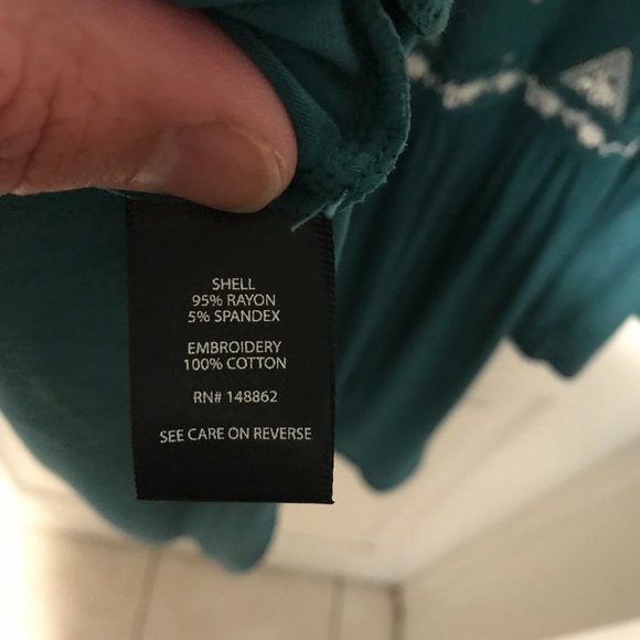 Torrid: New with Tags Embroidered Babydoll Tee - Picture 14 of 15